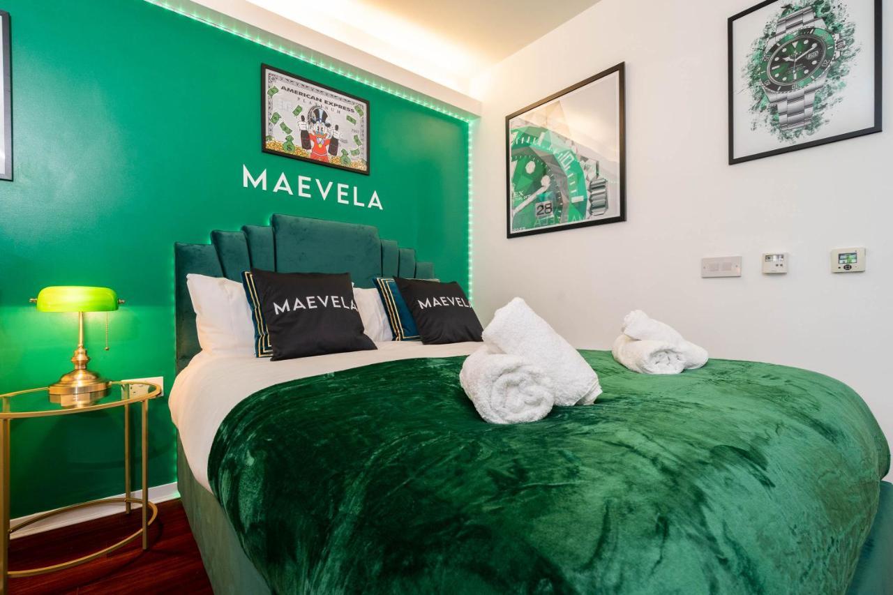 Maevela Apartments - Top Floor Rolex Themed Studio Apt Inside The Cube, Mailbox - Free Netflix & Wifi Бирмингем Экстерьер фото